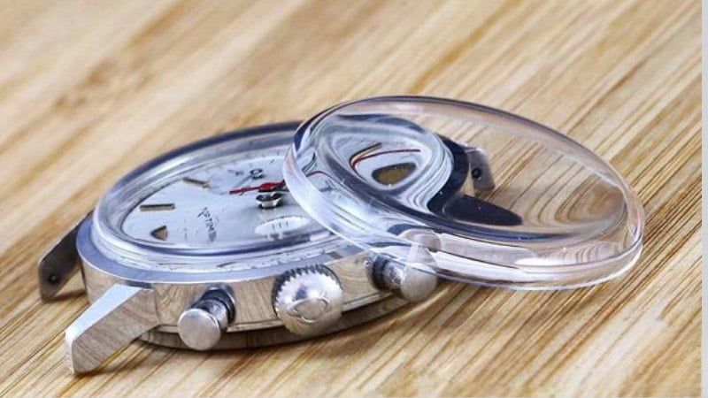 Kính Khoáng Mineral Là Gì? Đánh Giá Độ Bền Và Khả Năng Sử Dụng Thực Tế 2