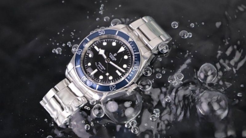 Waterproof Và WR Trên Đồng Hồ Là Gì? Giải Mã Chi Tiết Các Chuẩn Kháng Nước 6