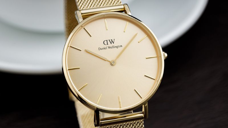 Cách Dùng Và Chỉnh Giờ Đồng Hồ Daniel Wellington Chi Tiết 3