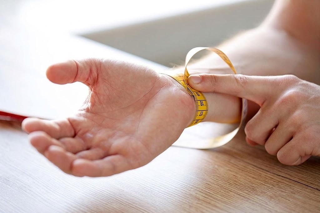 Hướng Dẫn Chọn Size Đồng Hồ Mặt Vuông Chuẩn Xác Nhất 2