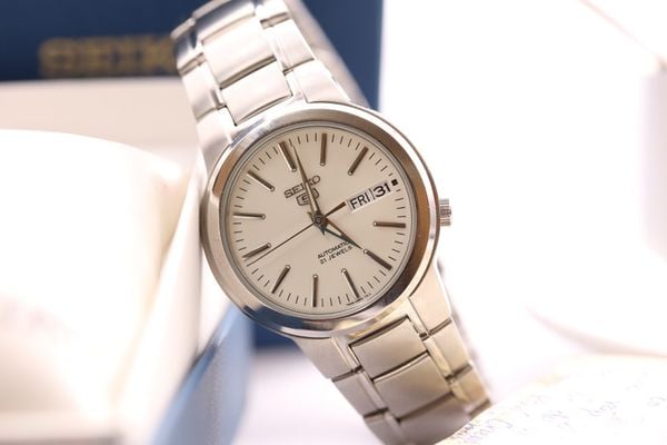 Khám Phá Bộ Máy 7s26 Của Seiko: Những Điều Bạn Nên Biết 12
