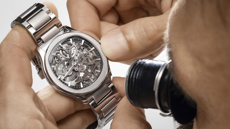 Lên Dây Cót Đồng Hồ Cơ Thế Nào Cho Đúng? Hướng Dẫn Chi Tiết 2