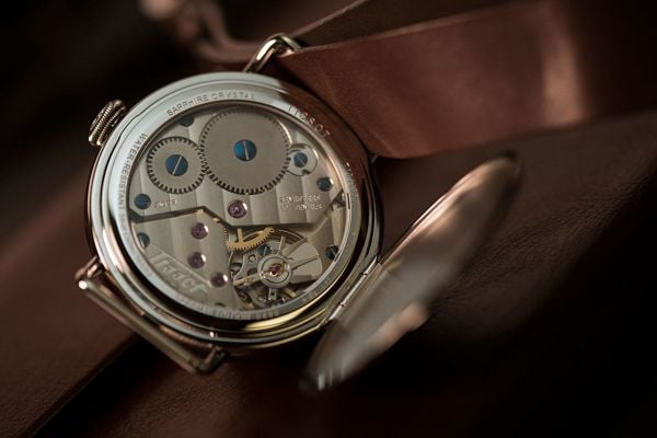 So Sánh Chi Tiết Đồng Hồ Cơ Nhật Bản Và Thụy Sĩ Cho Người Mới 14