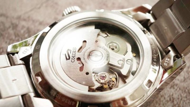 So sánh Seiko 5 Quân Đội 42mm Cũ và Seiko Quân Đội 2021 (Máy 4R36) 4