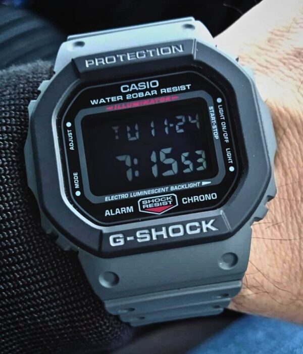 Hình ảnh Đồng Hồ Casio G-Shock Nam DW-5610SU-8DR