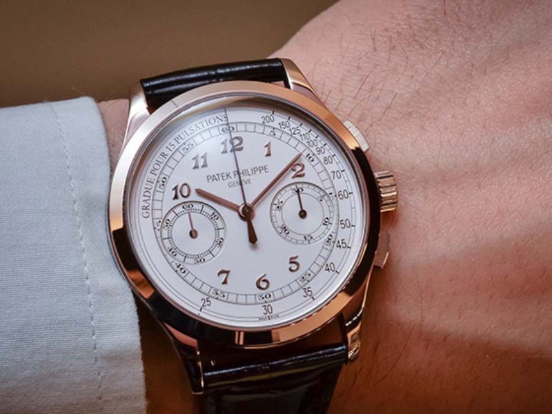 Khi Nào Không Nên Chỉnh Ngày Đồng Hồ? Hướng Dẫn Tránh Sai Lầm 3