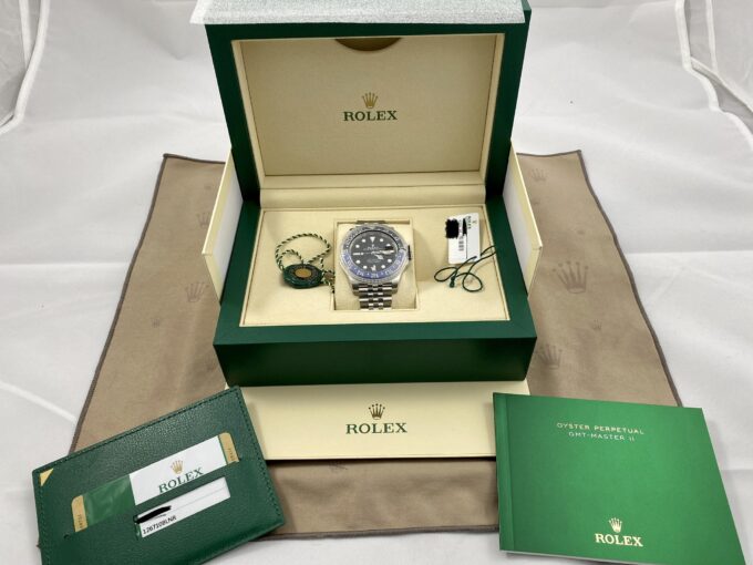 Rolex White Tag Là Gì? Phụ Kiện Quan Trọng Định Danh Đồng Hồ Thật 1