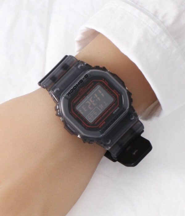 Hình ảnh Đồng Hồ Casio G-Shock Nam DW-B5600G-1DR