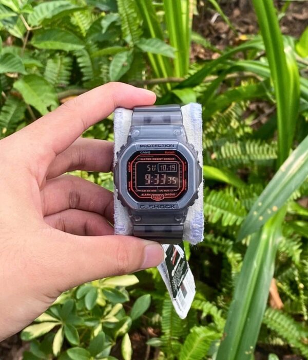 Hình ảnh Đồng Hồ Casio G-Shock Nam DW-B5600G-1DR