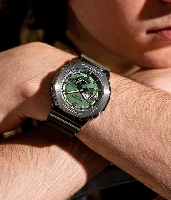 Hình ảnh Đồng Hồ Casio G-Shock Nam GM-2100B-3ADR