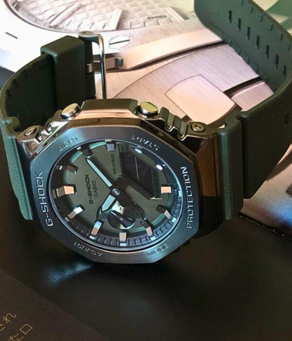 Hình ảnh Đồng Hồ Casio G-Shock Nam GM-2100B-3ADR