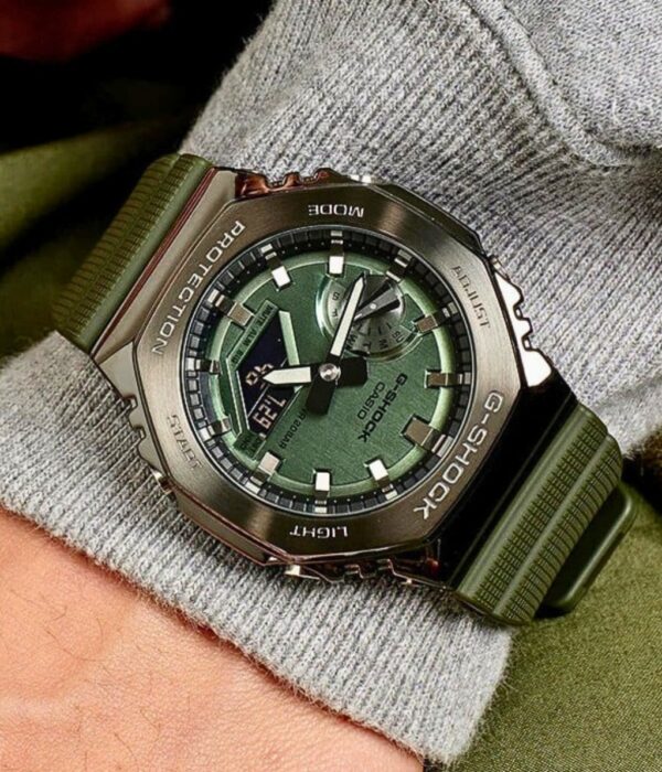 Hình ảnh Đồng Hồ Casio G-Shock Nam GM-2100B-3ADR