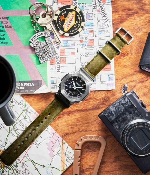 Hình ảnh Đồng Hồ Casio G-Shock Nam GM-2100CB-3ADR