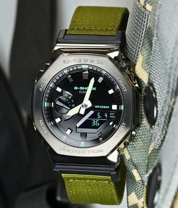 Hình ảnh Đồng Hồ Casio G-Shock Nam GM-2100CB-3ADR