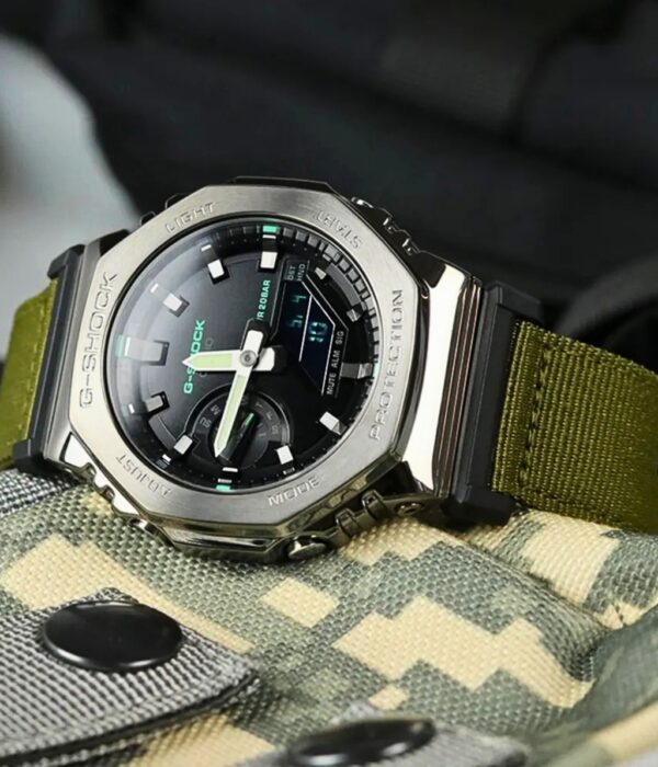 Hình ảnh Đồng Hồ Casio G-Shock Nam GM-2100CB-3ADR