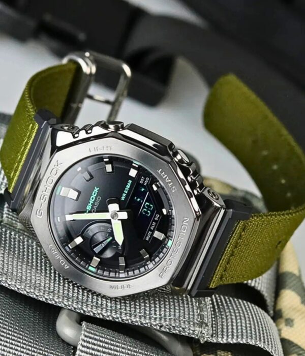 Hình ảnh Đồng Hồ Casio G-Shock Nam GM-2100CB-3ADR