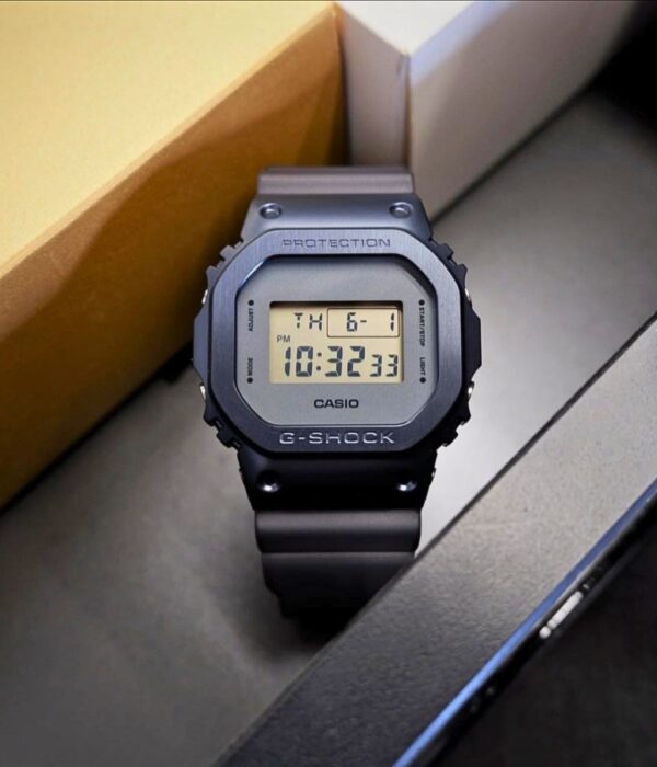 Hình ảnh Đồng Hồ Casio G-Shock Nam GM-5600MF-2DR