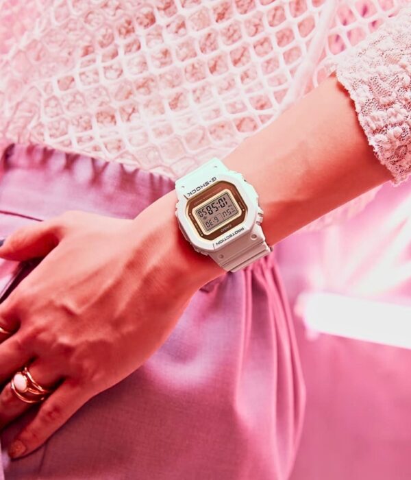 Hình ảnh Đồng Hồ Casio G-Shock Nữ GMD-S5600-8DR