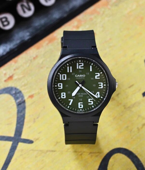 Hình ảnh Đồng Hồ Casio Nam MW-240-3BVDF