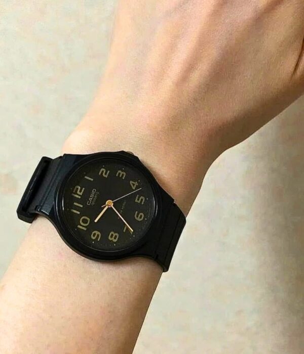 Hình ảnh Đồng Hồ Casio Nam MQ-24-1B2LDF