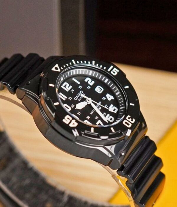 Hình ảnh Đồng Hồ Casio Nữ LRW-200H-1BVDF