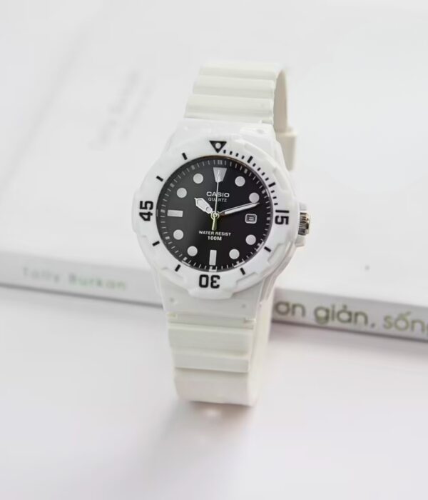 Hình ảnh Đồng Hồ Casio Nữ LRW-200H-1EVDF