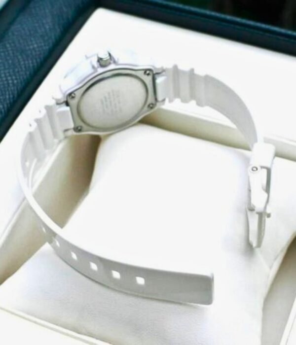 Hình ảnh Đồng Hồ Casio Nữ LRW-200H-2CVDF