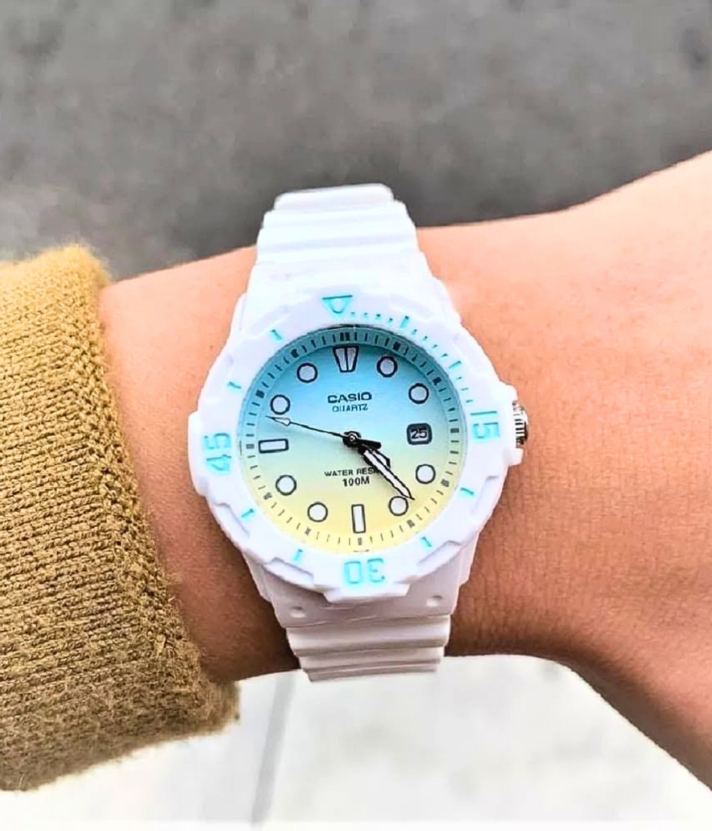 Hình ảnh Đồng Hồ Casio Nữ LRW-200H-2E2VDR