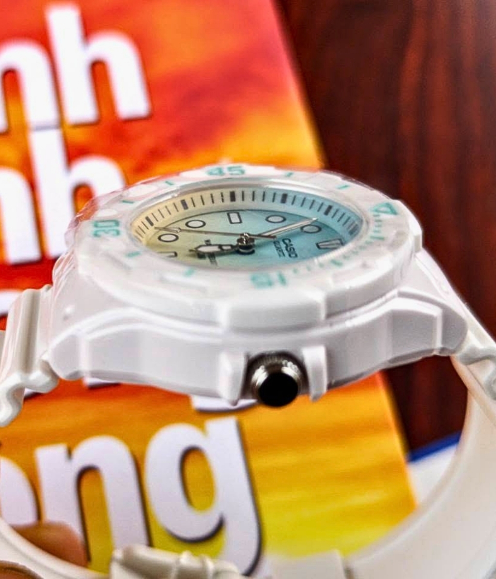 Hình ảnh Đồng Hồ Casio Nữ LRW-200H-2E2VDR