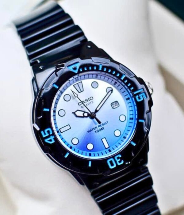 Hình ảnh Đồng Hồ Casio Nữ LRW-200H-2EVDR