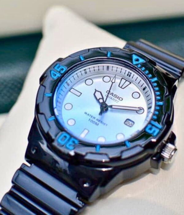 Hình ảnh Đồng Hồ Casio Nữ LRW-200H-2EVDR