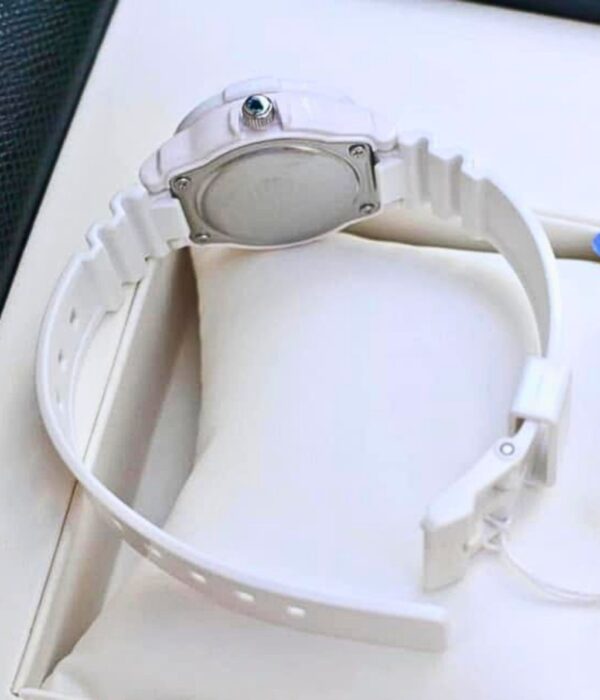 Hình ảnh Đồng Hồ Casio Nữ LRW-200H-4E2VDR