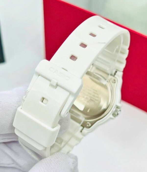 Hình ảnh Đồng Hồ Casio Nữ LRW-200H-4E2VDR