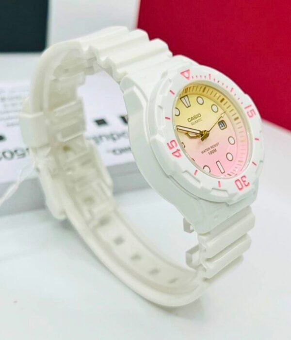Hình ảnh Đồng Hồ Casio Nữ LRW-200H-4E2VDR