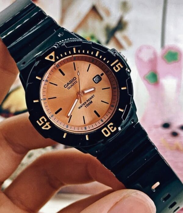 Hình ảnh Đồng Hồ Casio Nữ LRW-200H-9E2VDF