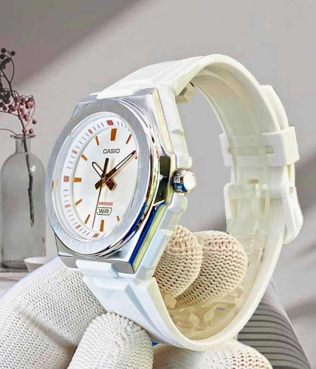 Hình ảnh Đồng Hồ Casio Nữ LWA-300H-7EVDF