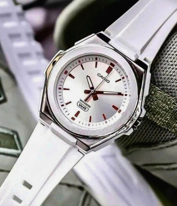 Hình ảnh Đồng Hồ Casio Nữ LWA-300H-7EVDF