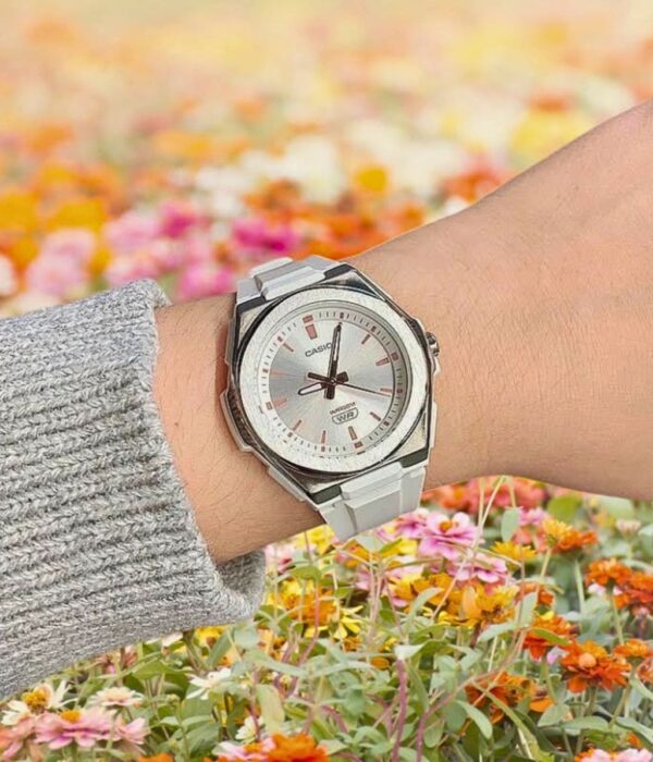 Hình ảnh Đồng Hồ Casio Nữ LWA-300H-7EVDF