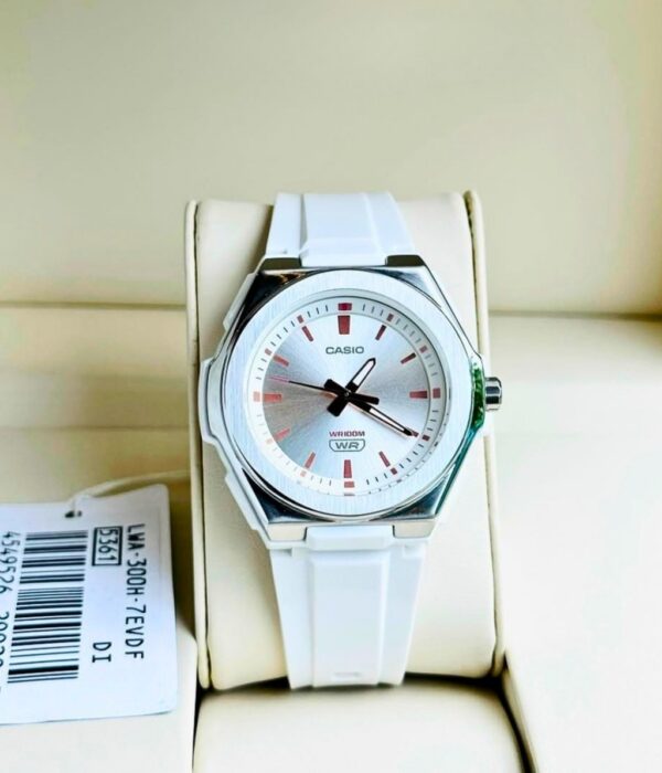 Hình ảnh Đồng Hồ Casio Nữ LWA-300H-7EVDF