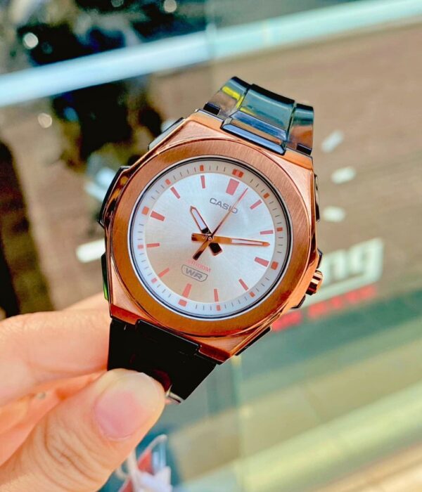 Hình ảnh Đồng Hồ Casio Nữ LWA-300HRG-5EVDF