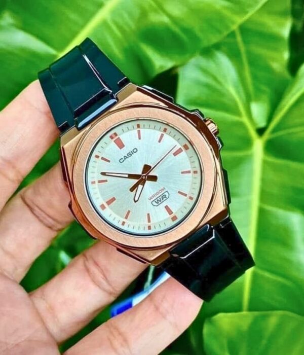 Hình ảnh Đồng Hồ Casio Nữ LWA-300HRG-5EVDF