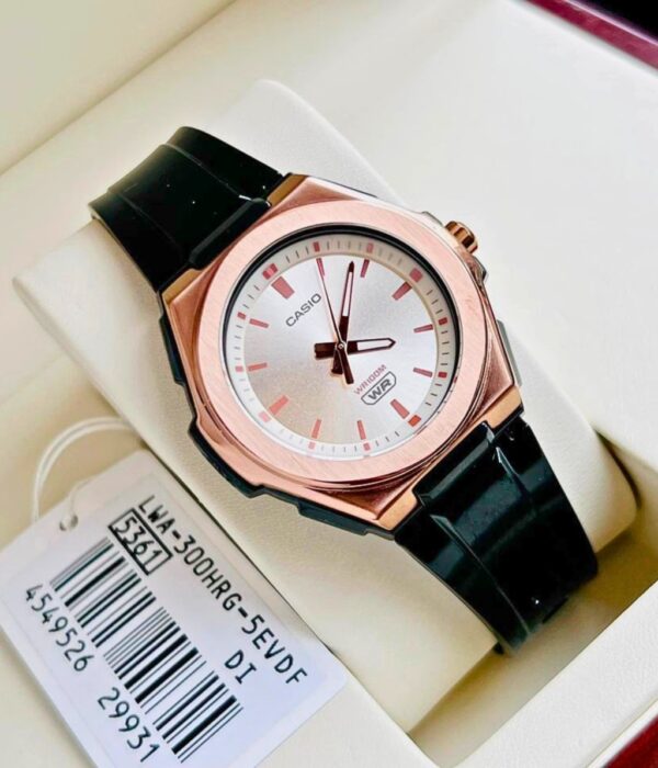 Hình ảnh Đồng Hồ Casio Nữ LWA-300HRG-5EVDF