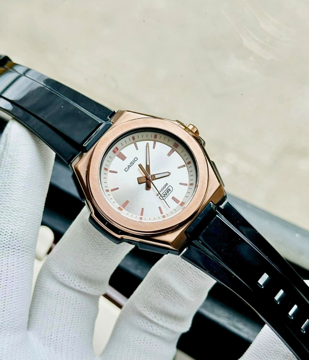 Hình ảnh Đồng Hồ Casio Nữ LWA-300HRG-5EVDF
