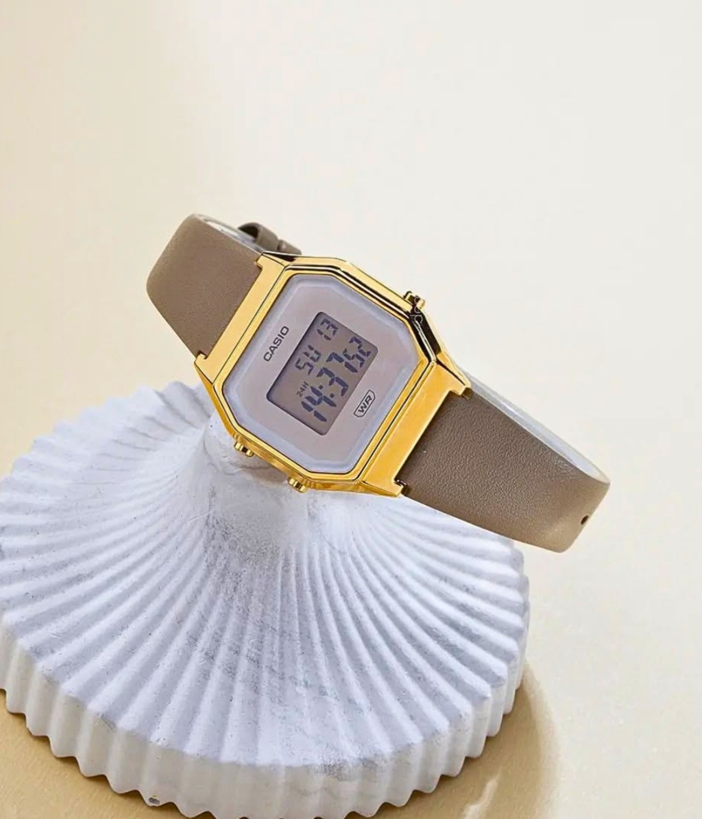 Hình ảnh Đồng Hồ Casio Nữ LA680WEGL-5DF
