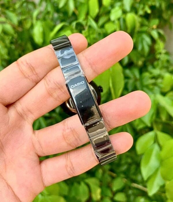 Hình ảnh Đồng Hồ Casio Nữ LTP-E154B-1ADF