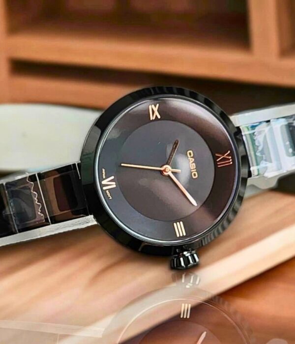 Hình ảnh Đồng Hồ Casio Nữ LTP-E154B-1ADF