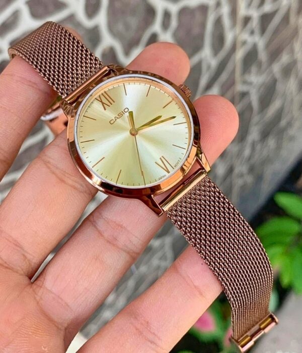 Hình ảnh Đồng Hồ Casio Nữ LTP-E157MR-9ADF