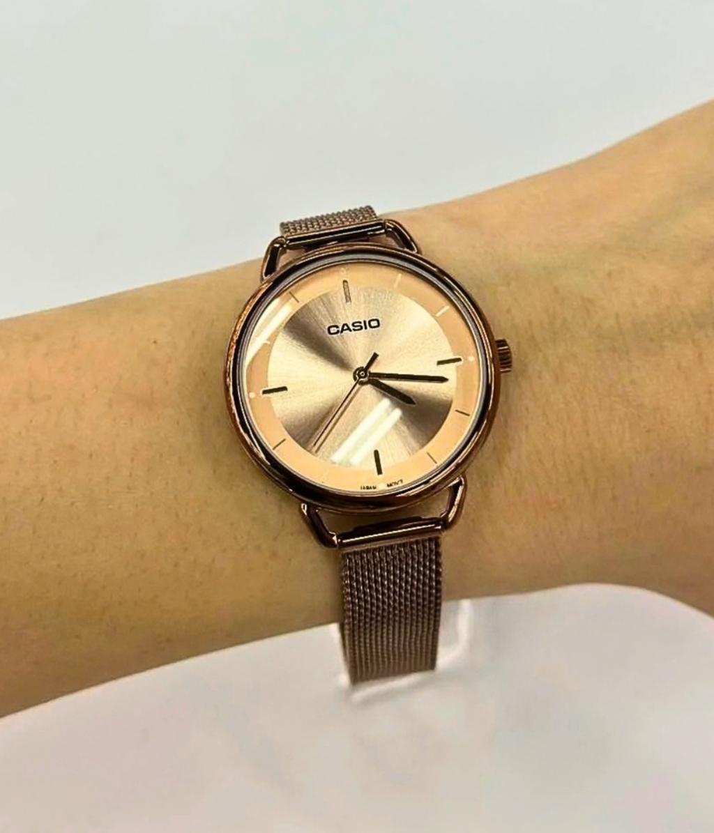 Hình ảnh Đồng Hồ Casio Nữ LTP-E413MR-9ADF