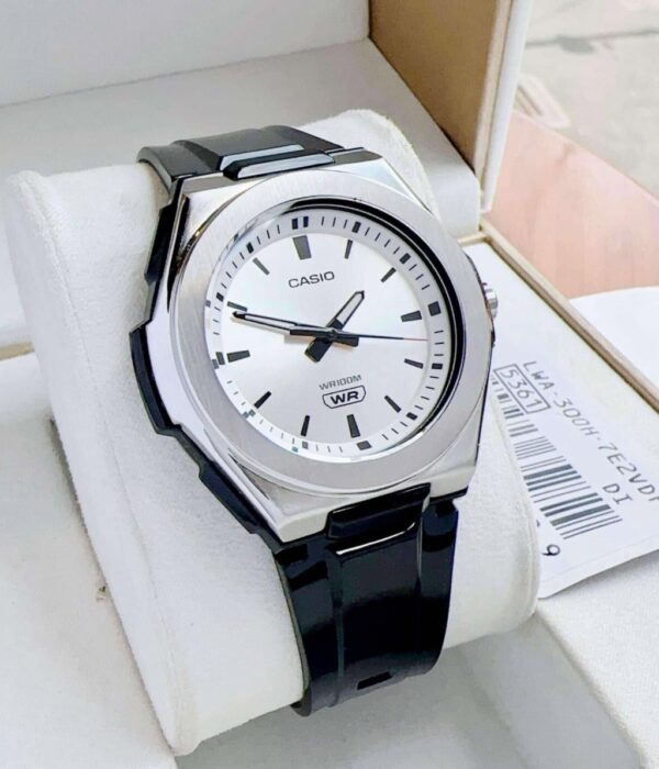 Hình ảnh Đồng Hồ Casio Nữ LWA-300H-7E2VDF