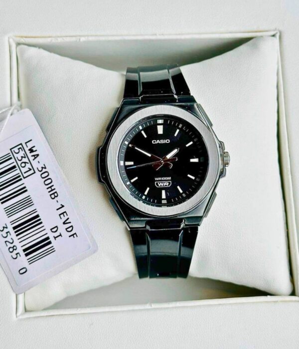 Hình ảnh Đồng Hồ Casio Nữ LWA-300HB-1EVDF
